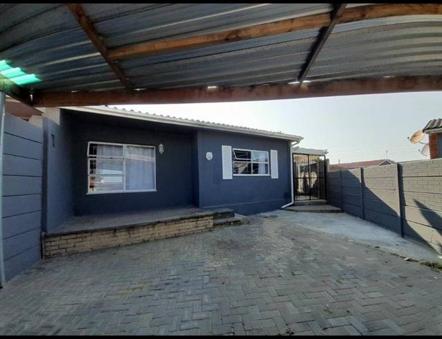 3 BEDROOM HOUSE FOR SALE IN AVONDALE